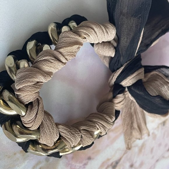 Old Navy Black & Gold Braided Adjustable Bracelet - Picture 3 of 3